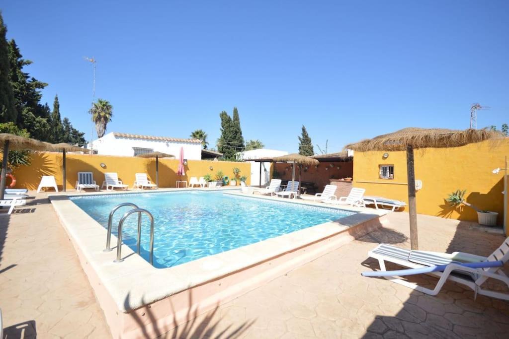 Willa Casas Paqui Y Pablo Con Piscina Compartida En Conil Conil De La Frontera Zewnętrze zdjęcie