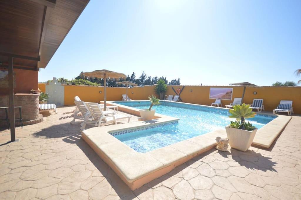 Willa Casas Paqui Y Pablo Con Piscina Compartida En Conil Conil De La Frontera Zewnętrze zdjęcie